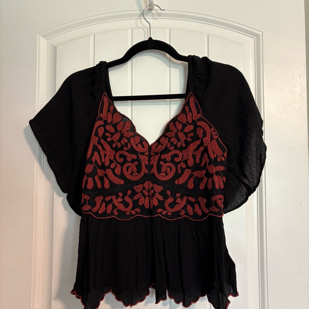 Shyane Black Top